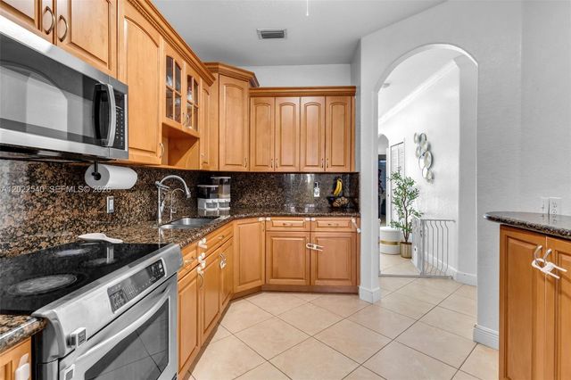 13268 Old Biscayne Dr 204, Homestead, FL 33033