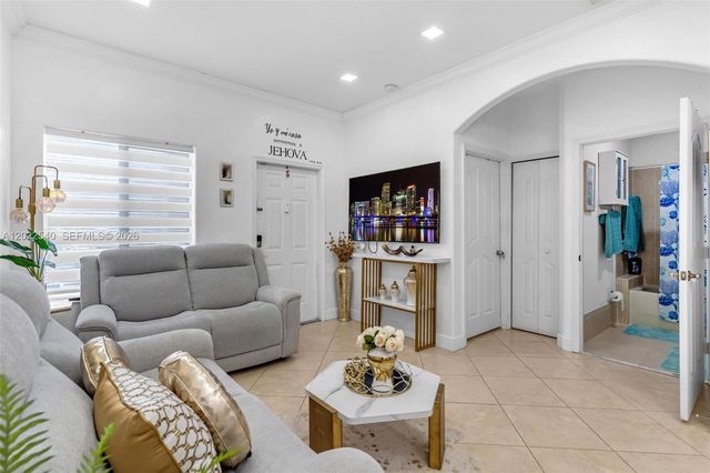 13268 Old Biscayne Dr 204, Homestead, FL 33033