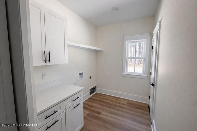 21080 Disalvo Lane, Kiln, MS 39556