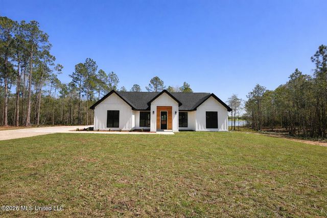 21080 Disalvo Lane, Kiln, MS 39556
