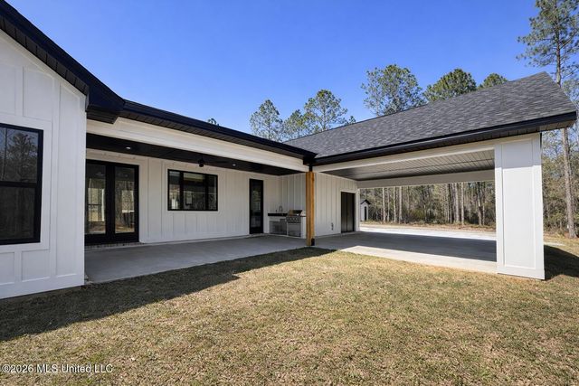 21080 Disalvo Lane, Kiln, MS 39556