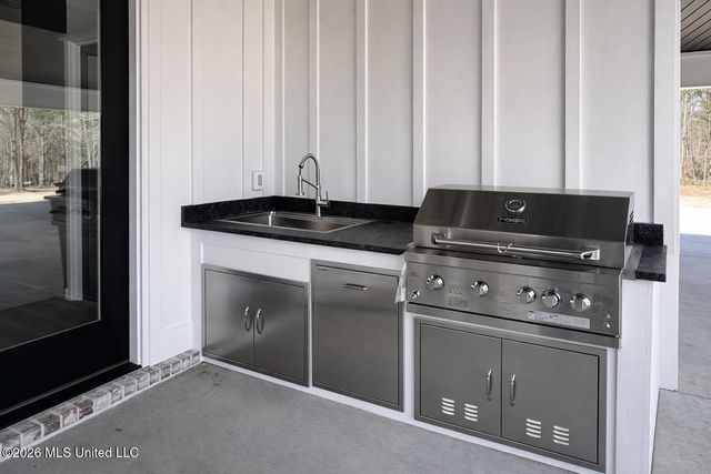 21080 Disalvo Lane, Kiln, MS 39556