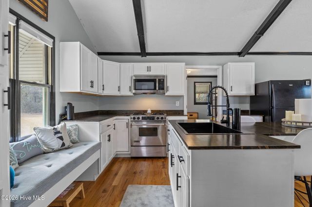 257 Crows Nest Road, Beaufort, NC 28516