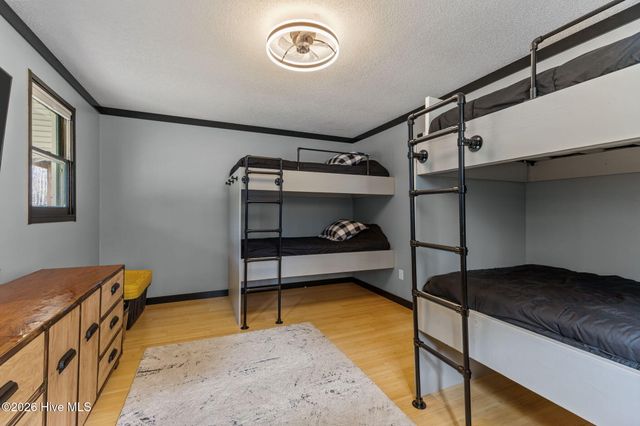 257 Crows Nest Road, Beaufort, NC 28516