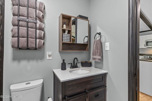 257 Crows Nest Road, Beaufort, NC 28516