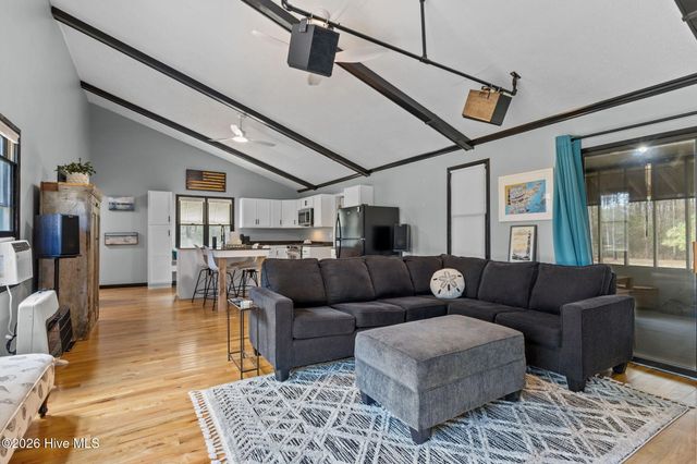 257 Crows Nest Road, Beaufort, NC 28516