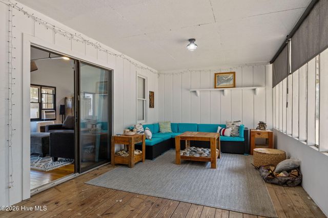 257 Crows Nest Road, Beaufort, NC 28516