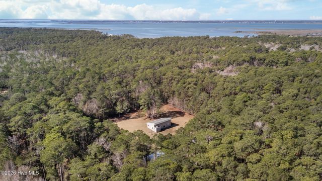 257 Crows Nest Road, Beaufort, NC 28516