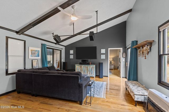 257 Crows Nest Road, Beaufort, NC 28516