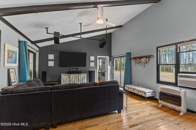 257 Crows Nest Road, Beaufort, NC 28516