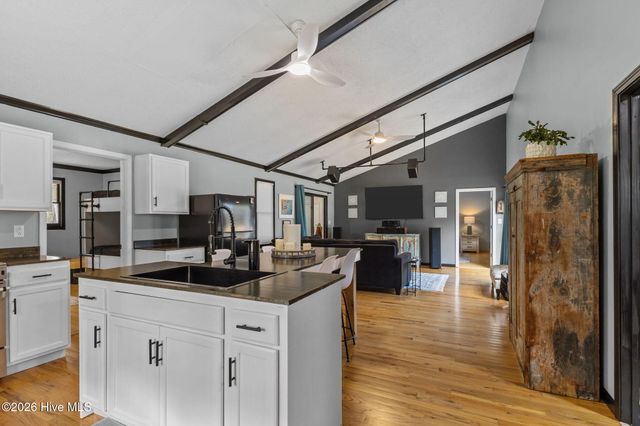 257 Crows Nest Road, Beaufort, NC 28516