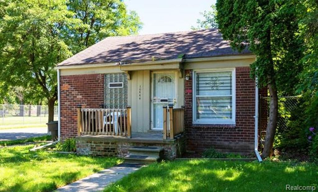 10444 Wayburn Street, Detroit, MI 48224