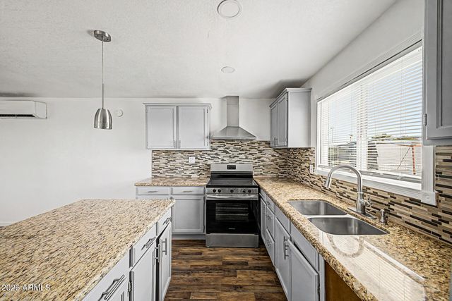 2650 W UNION HILLS Drive 44, Phoenix, AZ 85027