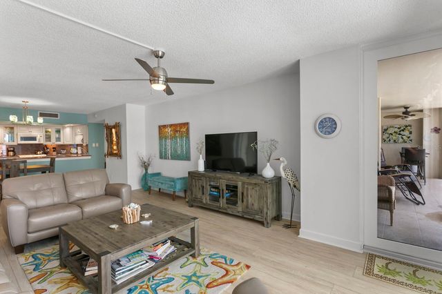 1430 GULF BOULEVARD 806, Clearwater, FL 33767