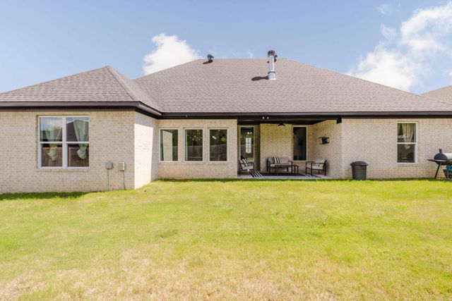 6025 Coral Ridge Drive, Bryant, AR 72022