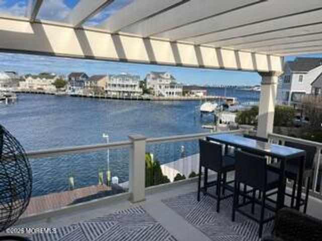 1662 W End Drive, Point Pleasant, NJ 08742