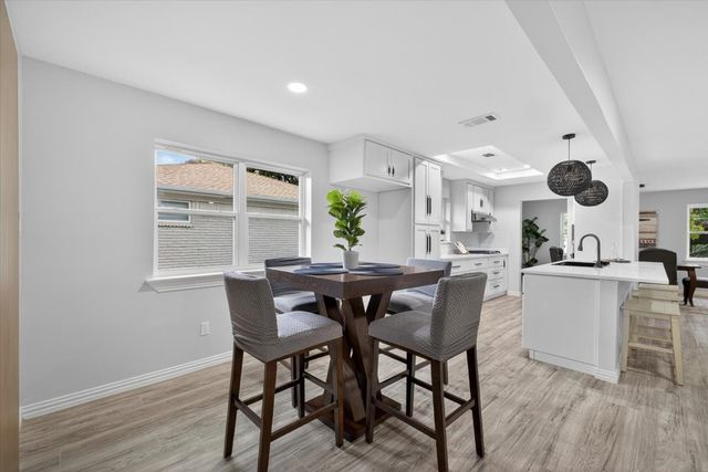3330 Sharpview Lane, Dallas, TX 75228
