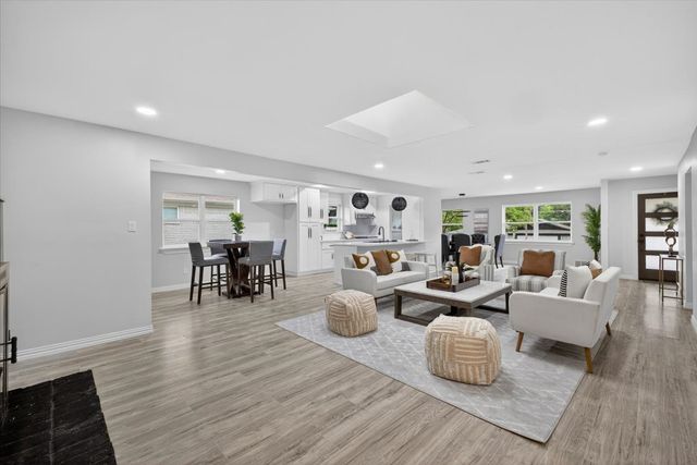 3330 Sharpview Lane, Dallas, TX 75228