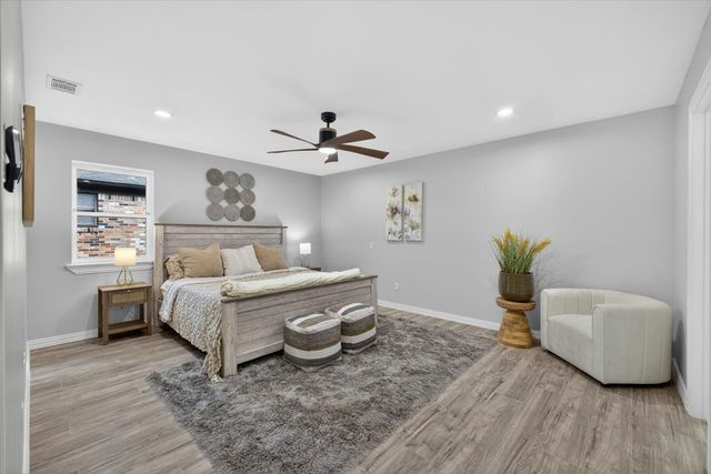 3330 Sharpview Lane, Dallas, TX 75228