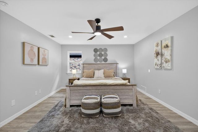 3330 Sharpview Lane, Dallas, TX 75228