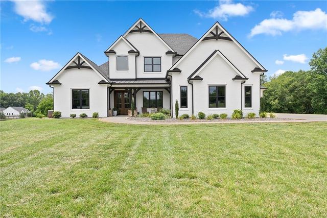 241 Fred Pitts Road, Demorest, GA 30535