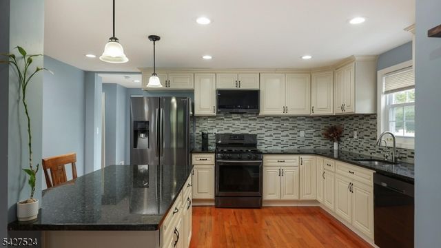 341 Terrill Rd, Fanwood Boro, NJ 07023