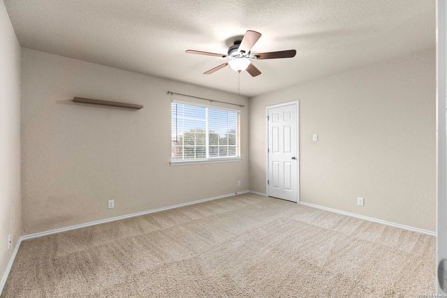 1015 Iris Path, San Antonio, TX 78245