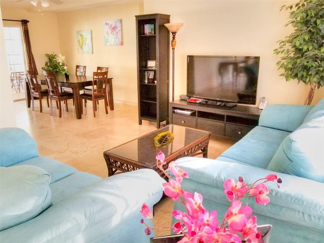 3105 40TH AVENUE W, Bradenton, FL 34205