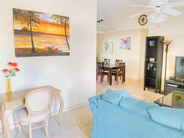 3105 40TH AVENUE W, Bradenton, FL 34205