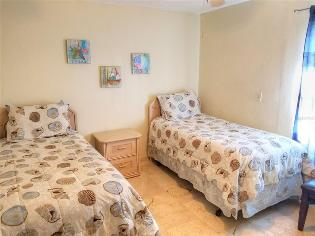 3105 40TH AVENUE W, Bradenton, FL 34205