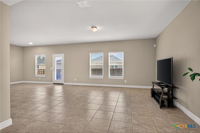 688 Community Drive, New Braunfels, TX 78132