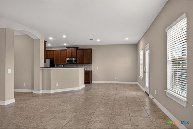 688 Community Drive, New Braunfels, TX 78132