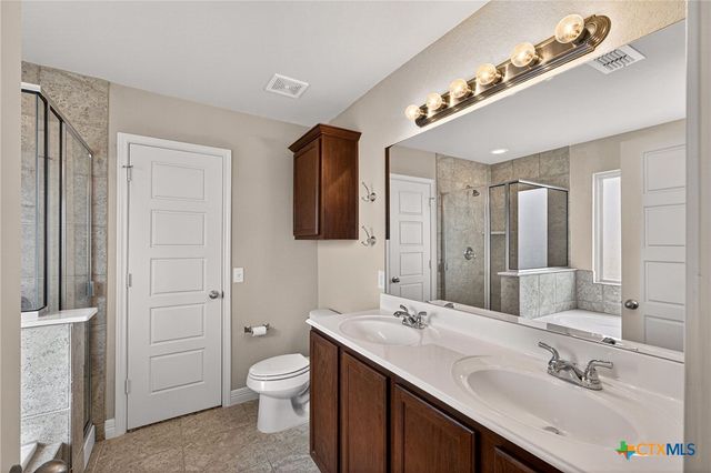 688 Community Drive, New Braunfels, TX 78132