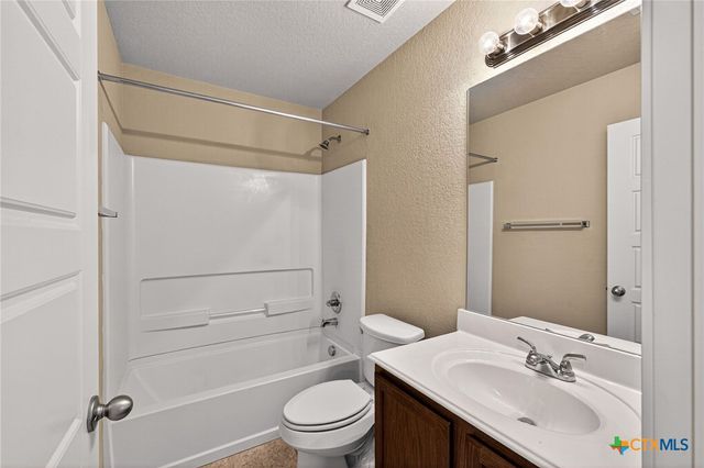 688 Community Drive, New Braunfels, TX 78132