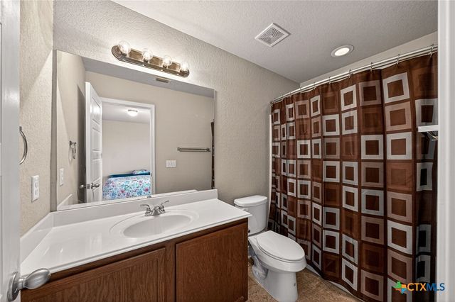 688 Community Drive, New Braunfels, TX 78132