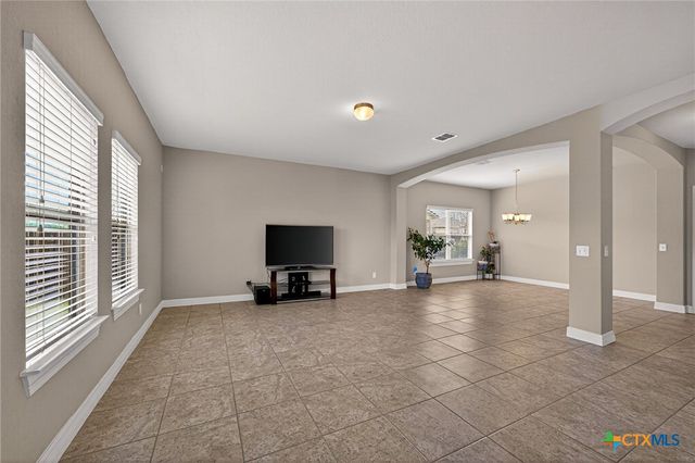 688 Community Drive, New Braunfels, TX 78132