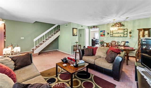 694 Rosewood Lane, San Dimas, CA 91773