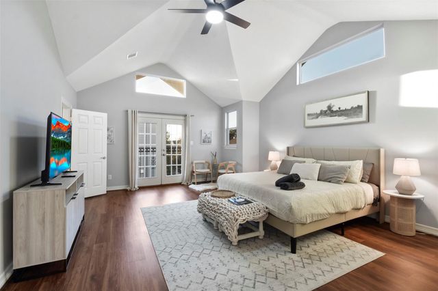 1202 W 25th Street, Houston, TX 77008