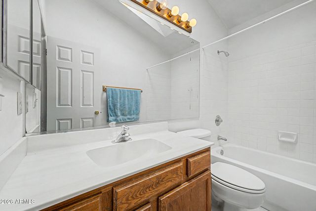 1031 W SUNWARD Drive, Gilbert, AZ 85233