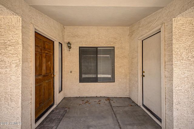 1031 W SUNWARD Drive, Gilbert, AZ 85233