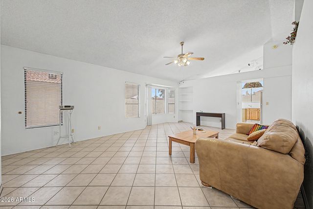 1031 W SUNWARD Drive, Gilbert, AZ 85233