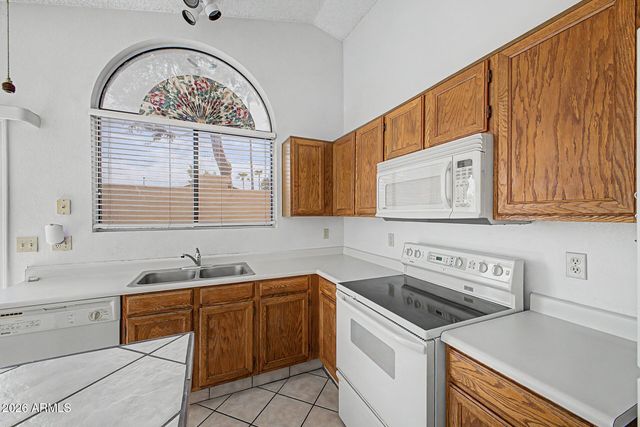 1031 W SUNWARD Drive, Gilbert, AZ 85233