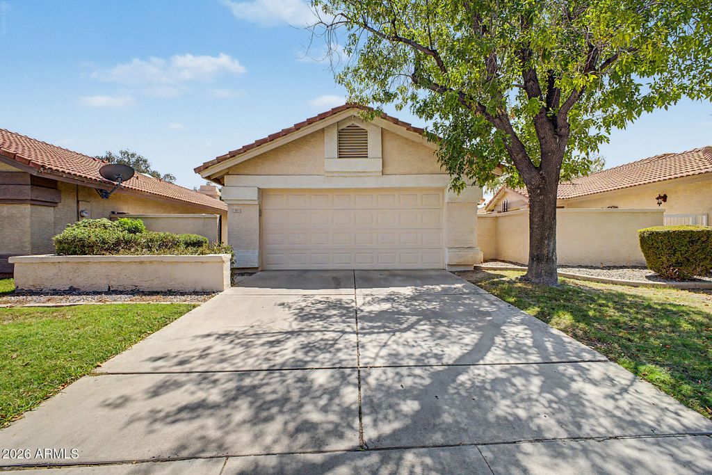 1031 W SUNWARD Drive, Gilbert, AZ 85233