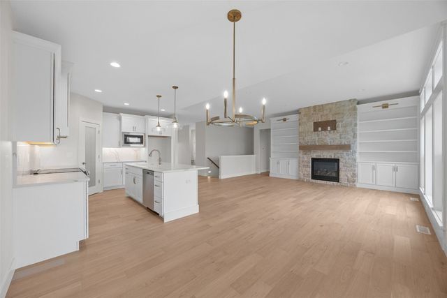 819 Tumble Grass Court SE, Cedar Rapids, IA 52403