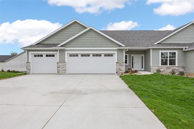 819 Tumble Grass Court SE, Cedar Rapids, IA 52403