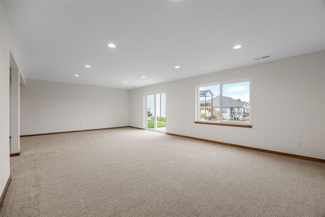 819 Tumble Grass Court SE, Cedar Rapids, IA 52403