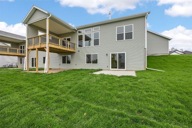 819 Tumble Grass Court SE, Cedar Rapids, IA 52403