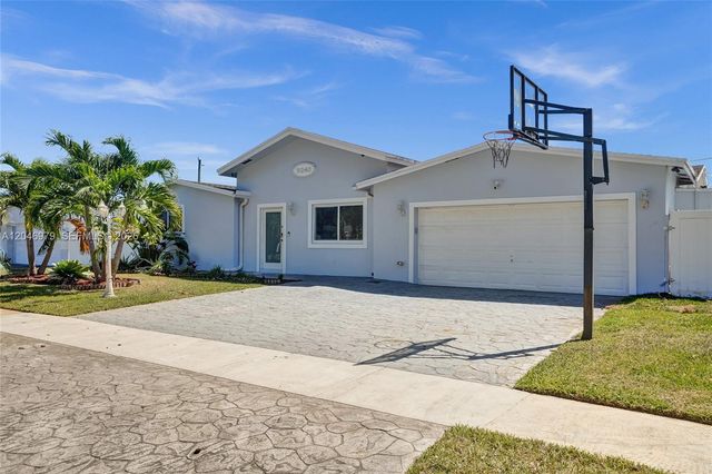 9240 54th Street, Cooper City, FL 33328