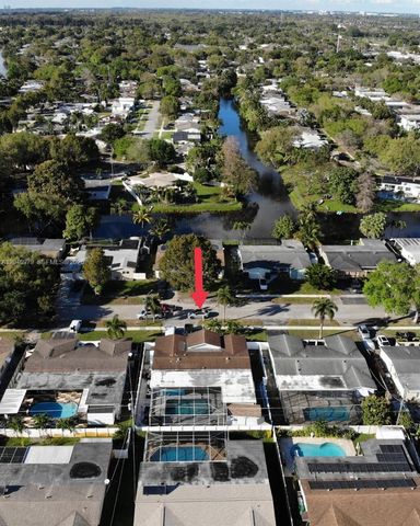 9240 54th Street, Cooper City, FL 33328