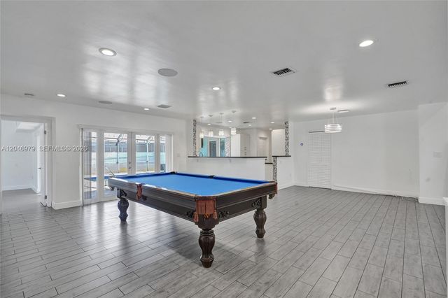 9240 54th Street, Cooper City, FL 33328